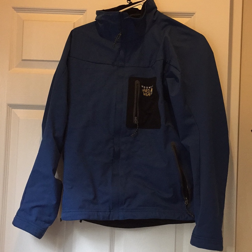 Men’s mountain hardware soft shell jacket - M